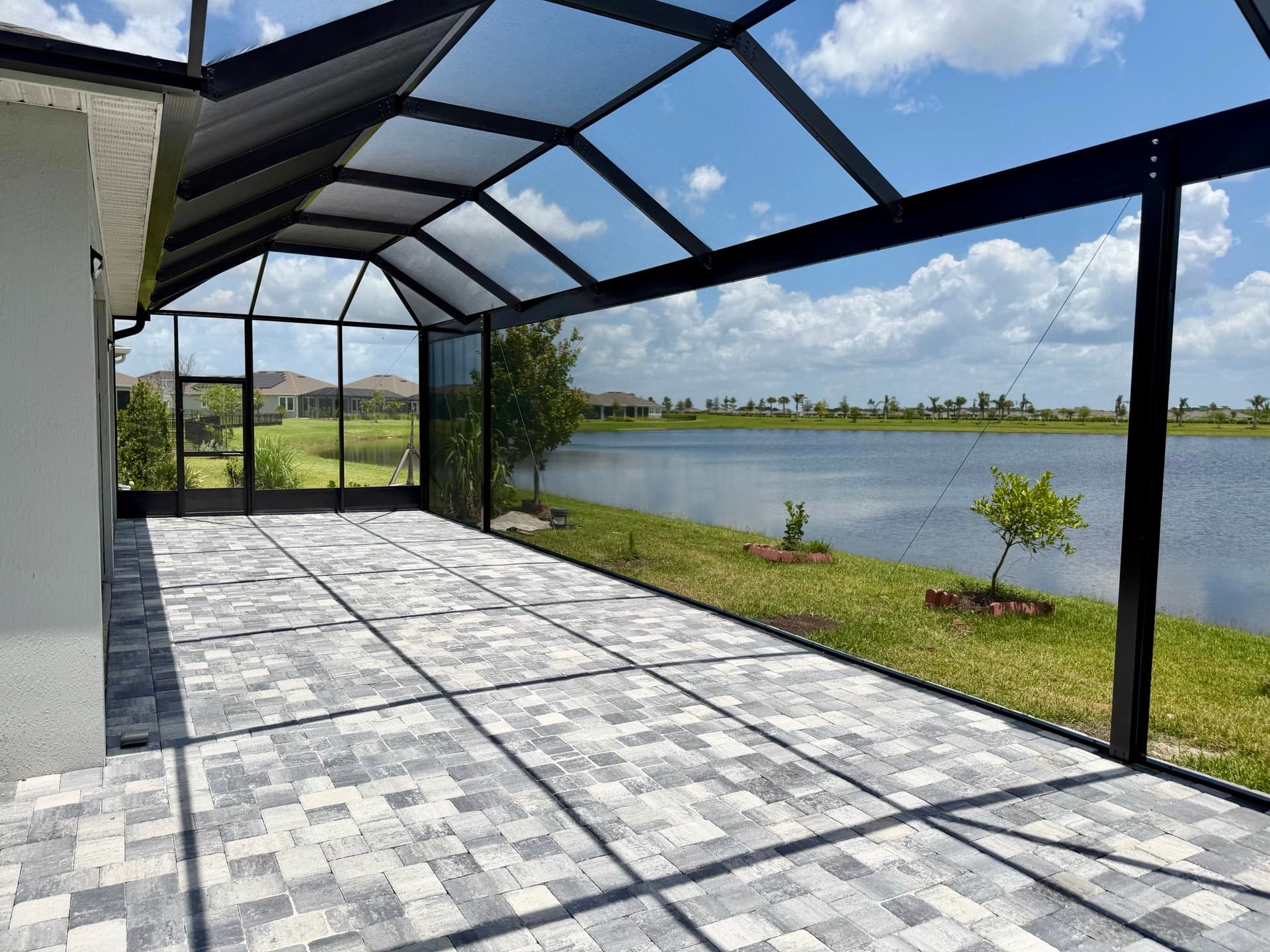 Lakefront Panoramic Screen Enclosure Project photo 5