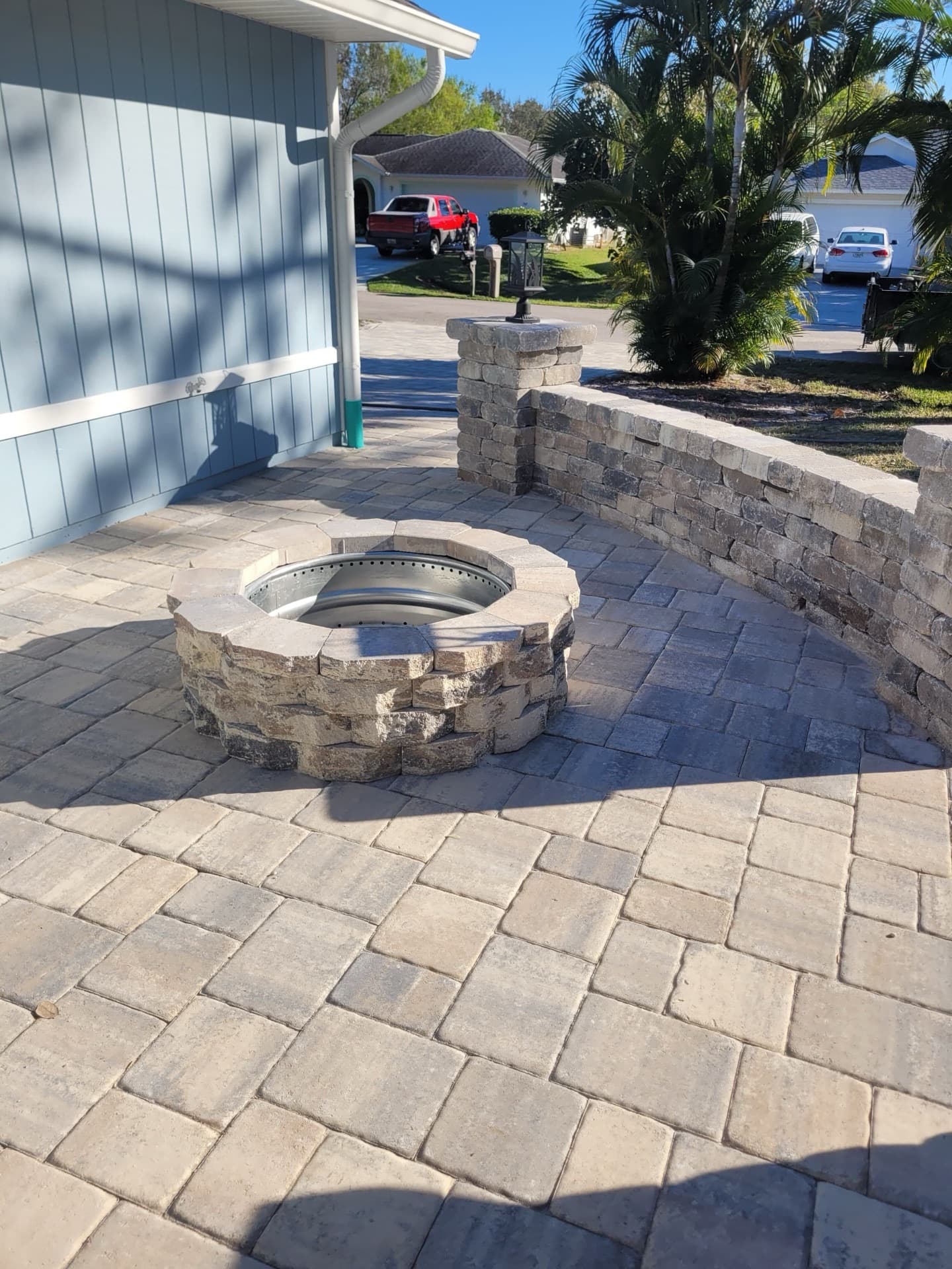 Paver Fire Pits & Seat Walls photo 3